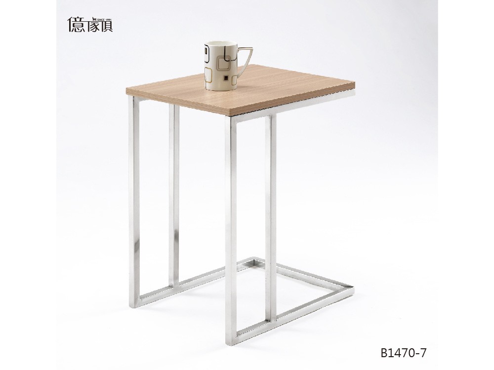 億家具卸売倉庫-商品一覧-テーブル．机