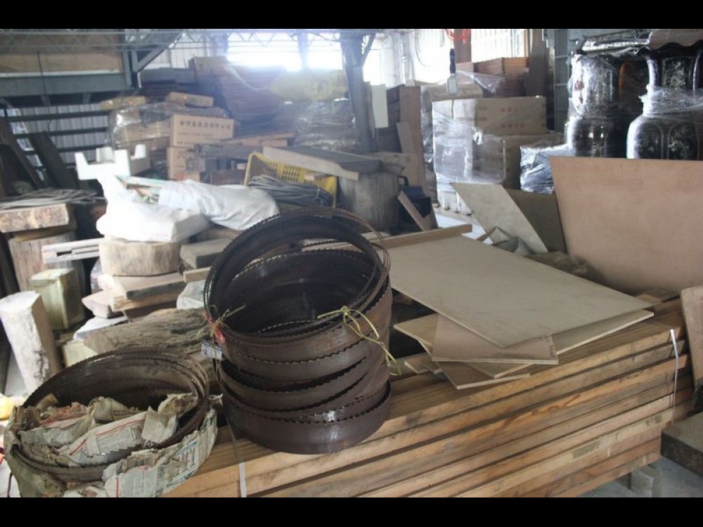 億家具卸売倉庫-商品一覧-億家具について
