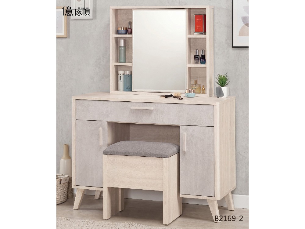 億家具卸売倉庫-商品一覧-ベッド·収納